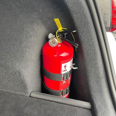 Кріплення для вогнегасника автомобільне ВП-1, ВП-2, ВВК-1,4 універсальне з 1-м фіксатором 52 Амальтея